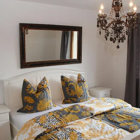 Cozy Holiday Home In Lenzkirch With Whirlpool *
