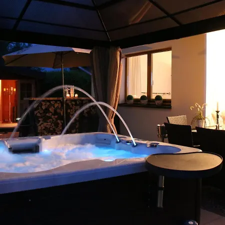 Cozy Holiday Home In Lenzkirch With Whirlpool Tatil Evi Lenzkirch