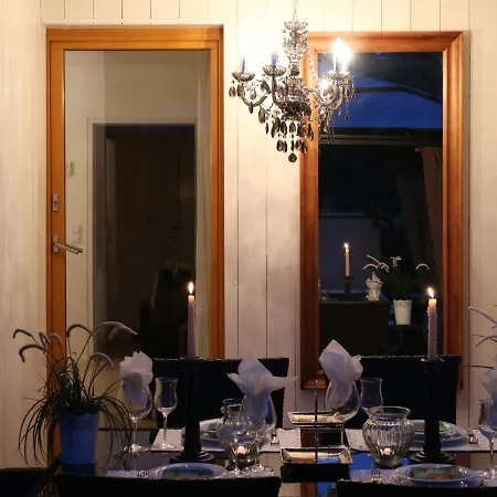 Tatil Evi Cozy Holiday Home In Lenzkirch With Whirlpool
